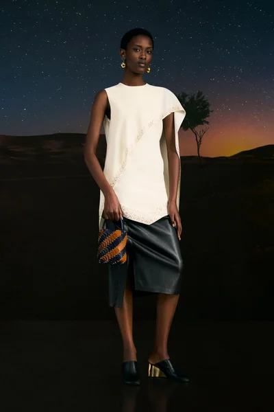 Look 17